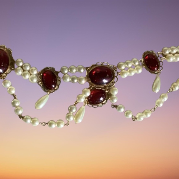 Renaissance Medieval Gown Dress Brooch - Picture 3 of 5